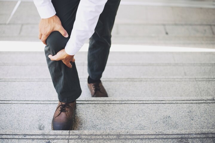 nyeri lutut naik tangga