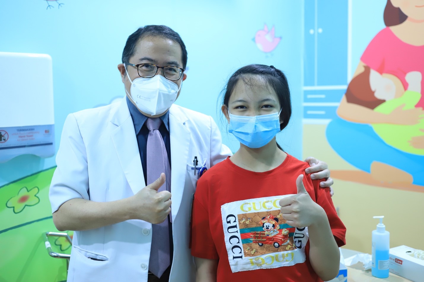 Sentra Vaksinasi Anak - RS Premier Jatinegara. Ramsay Sime Darby Health Care adalah Rumah Sakit dengan pelayanan terbaik di Jatinegara Jakarta
